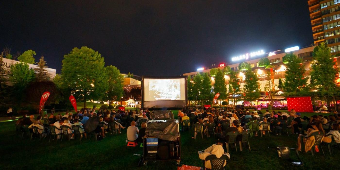 În perioada iulie – octombrie, Caravana TIFF Unlimited, călătorește prin țară