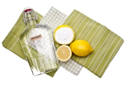 5 solutii naturale de curatat casa