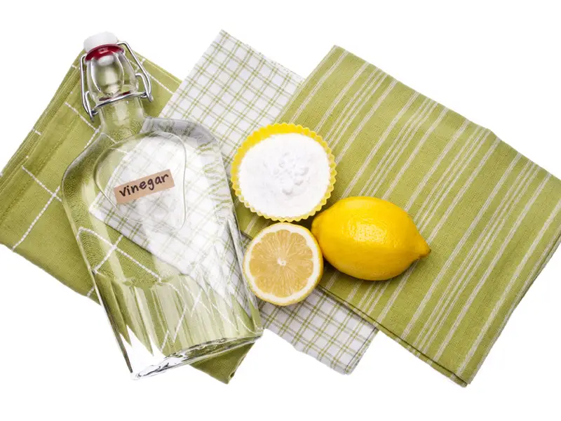 5 solutii naturale de curatat casa