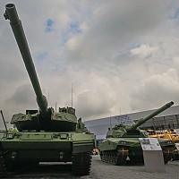 Războiul bate la ușă. Germania transformă o celebră uzină de vagoane în fabrică de tancuri.