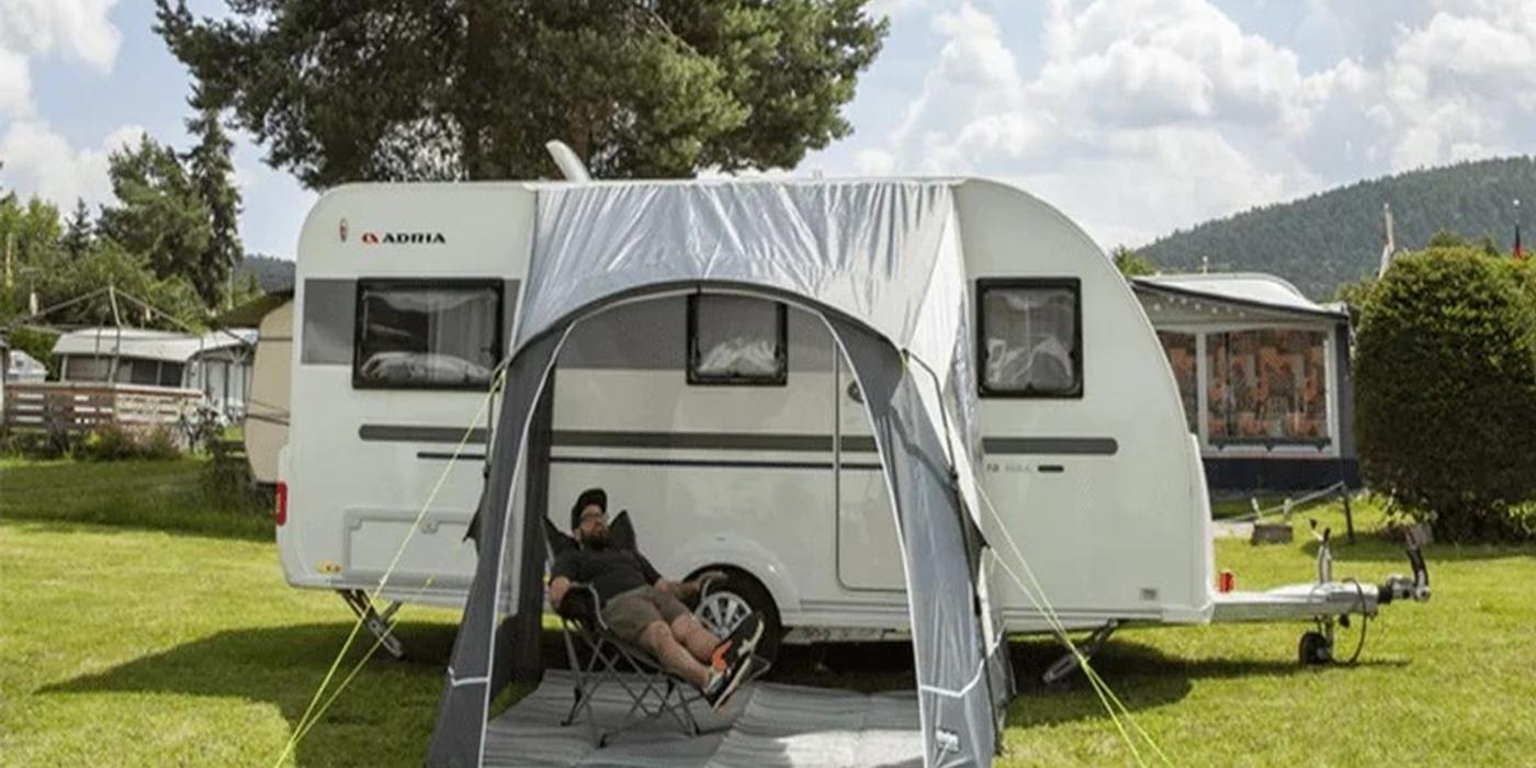 Merită citit: iată ce investiție presupune achiziționarea unor corturi pentru rulote!