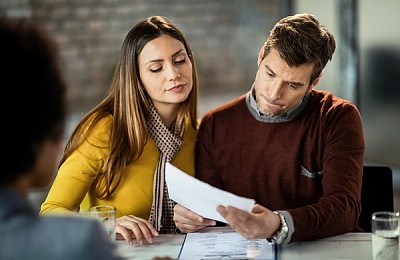 Refinanțare credit: când merită și cum alegi cea mai bună soluție pentru tine