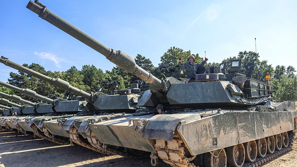 România își crește rolul de pilon de securitate în regiune. Va produce muniție pentru tancurile Abrams