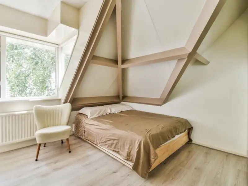 Ce pat alegi atunci când vrei să ai parte de confort la mansardă