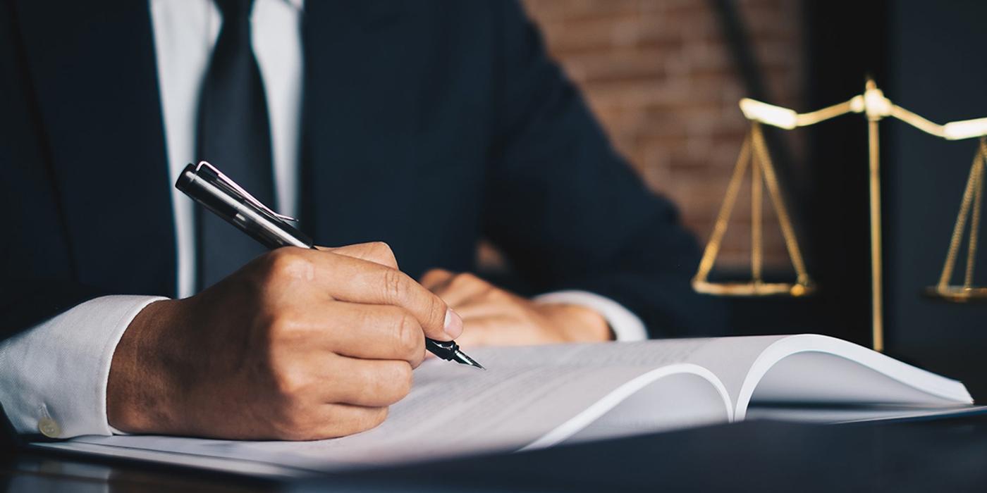 Problemele juridice sunt rezolvate într-un mod profesionist de către si-law.ro