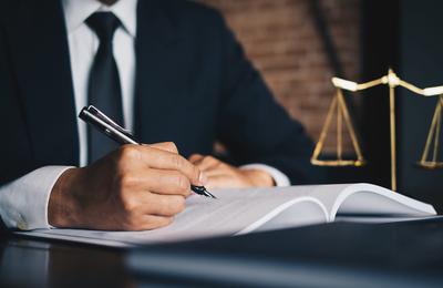 Problemele juridice sunt rezolvate într-un mod profesionist de către si-law.ro