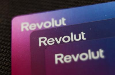 Revolut raportează un an 2025 istoric: Profit de 2,3 miliarde USD și venituri de 6 miliarde USD
