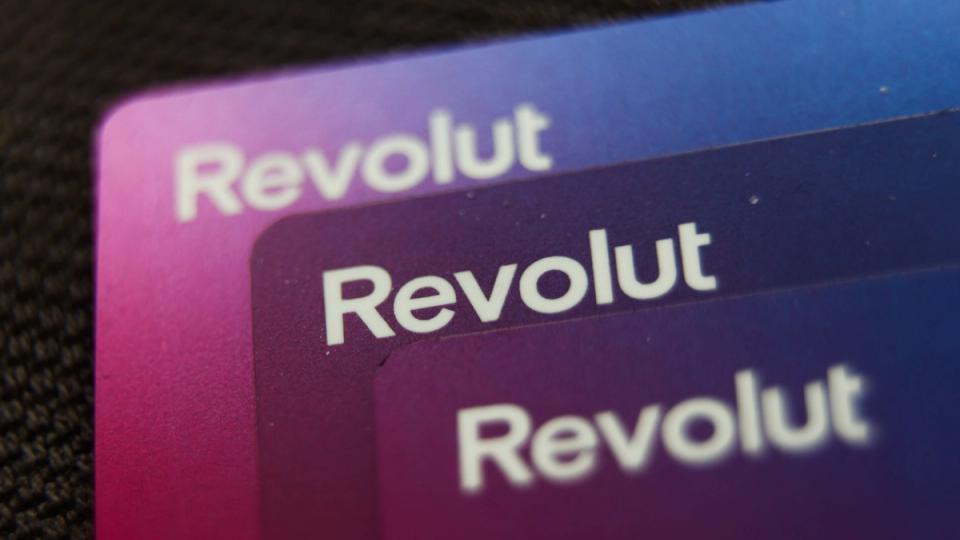 Revolut raportează un an 2025 istoric: Profit de 2,3 miliarde USD și venituri de 6 miliarde USD
