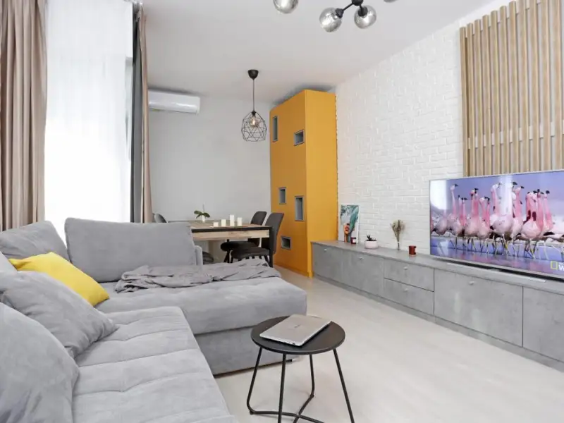Modern si luminos Amenajare in tonuri de gri apartament de 3 camere din Bucuresti