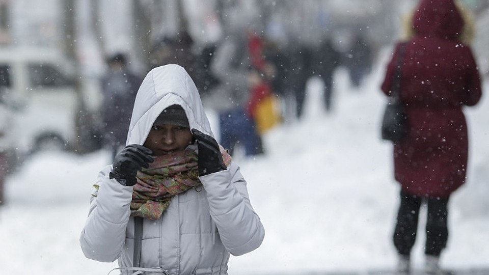 Prognoza meteo, 10 februarie. Zi cu temperaturi scăzute, ninsori și polei. Când se mai încălzește