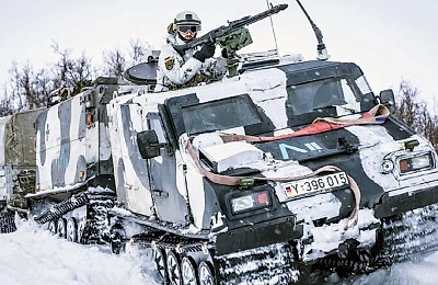 Putin crede că „disputa Groenlanda” e un motiv ca NATO să trimită trupe în Arctica. Își consolidează pozițiile