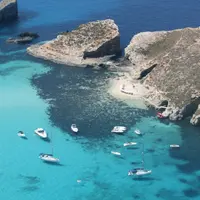 Descoperă Poveștile Arhitecturale și Atracțiile de Vacanță în Malta