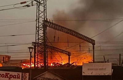 Autorităţile de la Kiev cer locuitorilor să părăsească oraşul
