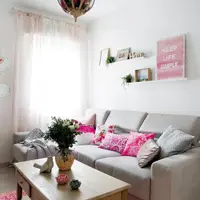 Decor in tonuri romantice intr-o reamenajare de apartament