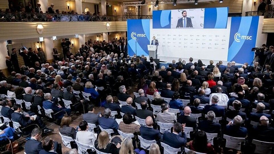Vicepreședintele SUA transmite Europei un mesaj dur: ”Planeta are un nou șerif”. România, dată ca exemplu al ”degradării” UE
