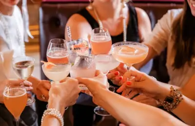 The Secrets Behind a Perfect Gin Tonic and a Refined Rosé Wine