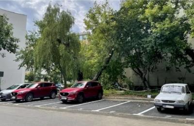 A fost început un amplu program prin care se vrea crearea de noi locuri de parcare de reședință în Sectorul 1