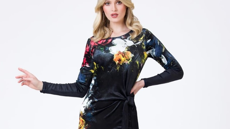 Rochii de toamnă elegante cu detalii atemporale: imprimeuri, croiuri și materiale premium