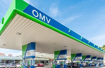 Șeful OMV: Am putea rămâne fără carburanți. Trebuie să conducem mai puțin! Cine nu vrea să plătească, să meargă pe jos