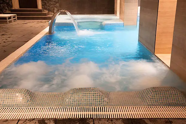 Unique Ideas for a DIY Pool