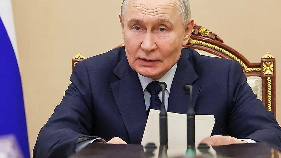 Putin anunţă că Rusia a frânat economic puternic. Este la 1% creştere economică. Cheltuieli militare enorme