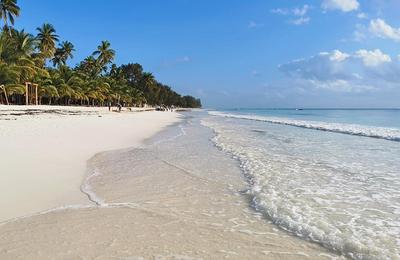 Eturia: Cererile românilor pentru vacanţele de toamnă au crescut cu 20%, comparativ cu aceeaşi perioadă a anului trecut. Un sejur în Dubai costă de la 650 euro de persoană