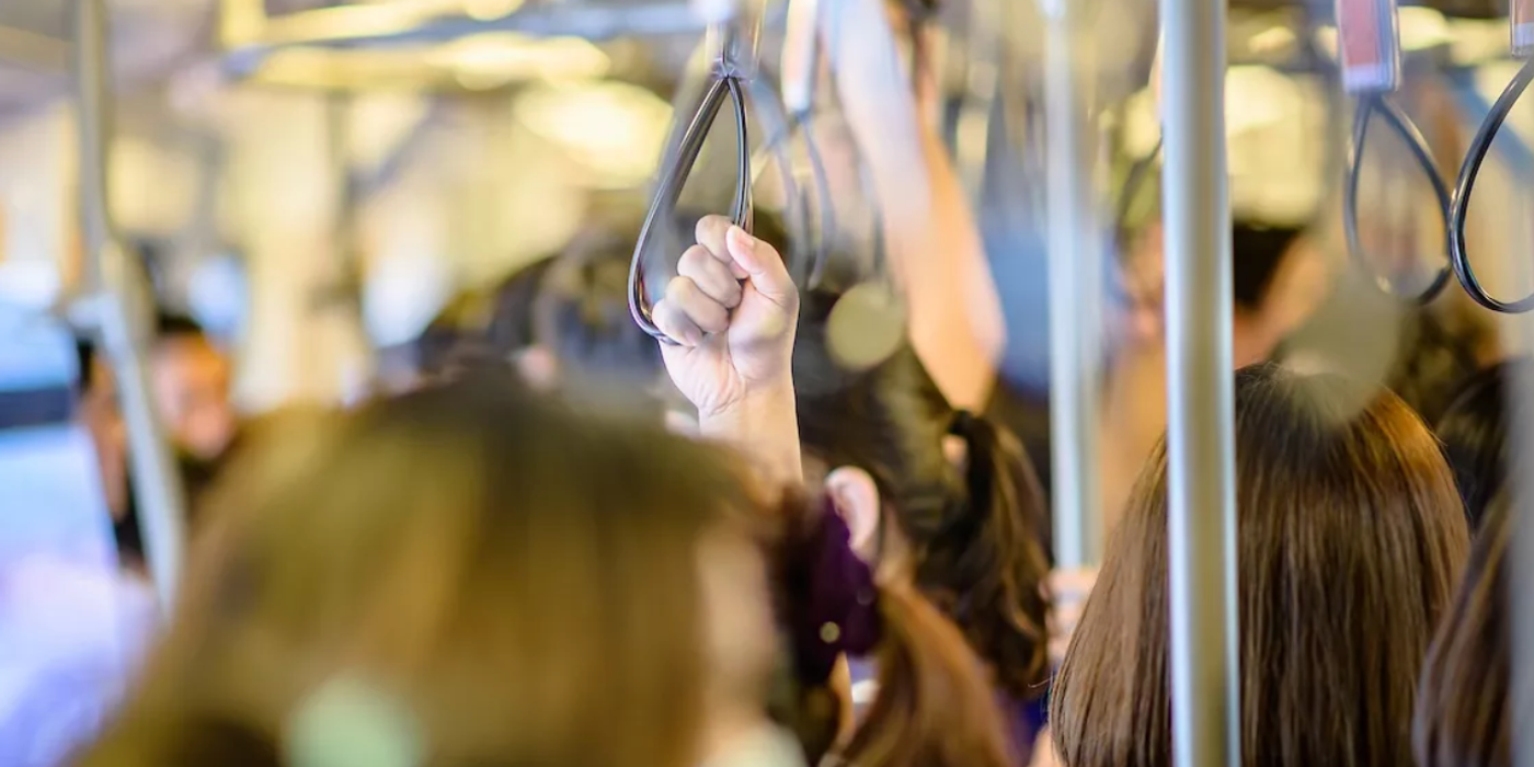 Beneficiile de transport: Noua prioritate în topul așteptărilor angajaților români