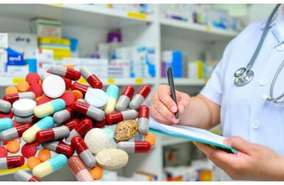 Unele medicamente şi-au dublat, chiar triplat preţul de la 1 august. Farmacist: ”Riscul este ca pacienţii să taie medicamente de pe listă“