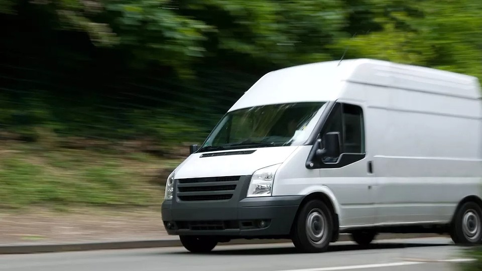 Odometrul modelelor Ford Tourneo din România a fost dat înapoi cu 327.000 kilometri