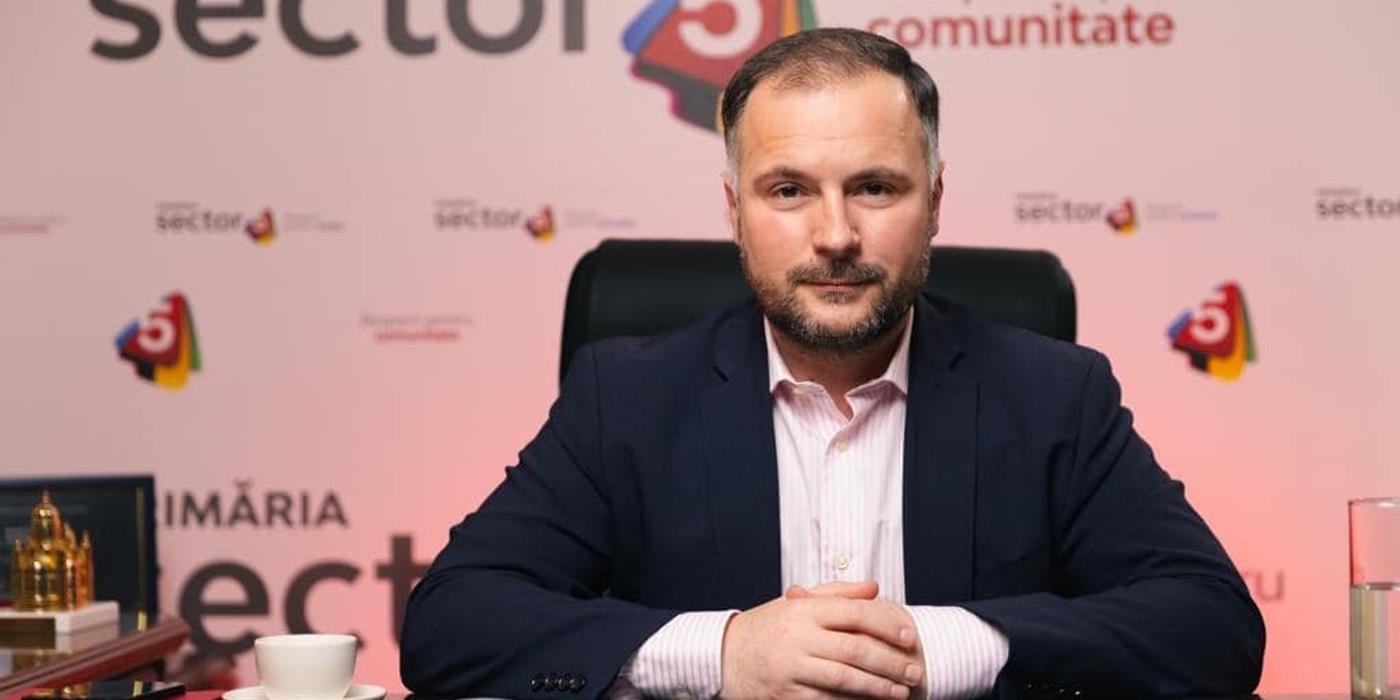 Consilier general al PSD: Modernizăm 55 de unităţi de învăţământ din Sectorul 5 cu bani din PNRR. Cu cele peste 48 milioane lei vom dota unităţile de învăţământ cu mobilier nou, echipamente IT cu tehnologii de ultimă generaţie şi material didactic