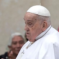 A murit Papa Francisc. Suveranul Pontif s-a stins în a doua zi de Paște, la vârsta de 88 de ani