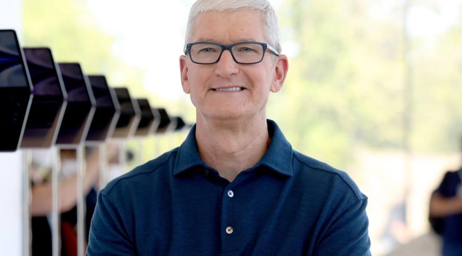 Tim Cook își numește succesorul și se retrage din funcția de CEO al Apple