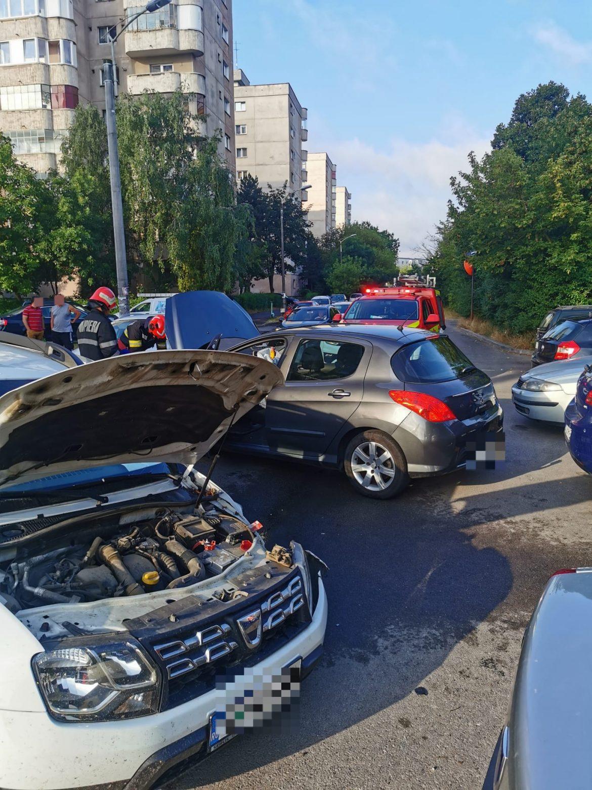 Un accident rutier s-a produs marți dimineața pe strada Arinilor din Cluj-Napoca