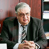 A murit profesorul Mircea Coșea, după o grea suferință