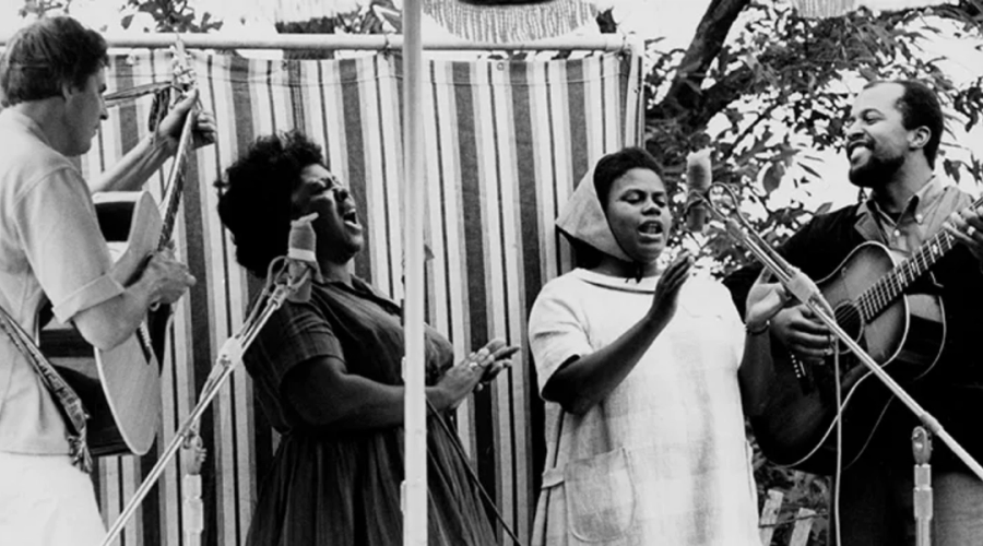 Cântând adevărul în fața puterii: Cele mai bune cântece de protest din ultimii 10 ani