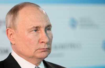 Putin acuză Occidentul de ”aroganţă şi obrăznicie” prin refuzul de a se conforma cererilor Rusiei în acordul cerealelor. În vederea unei reveniri în acord, cere ridicarea obstacolelor impuse băncilor implicate şi reconectarea la SWIFT