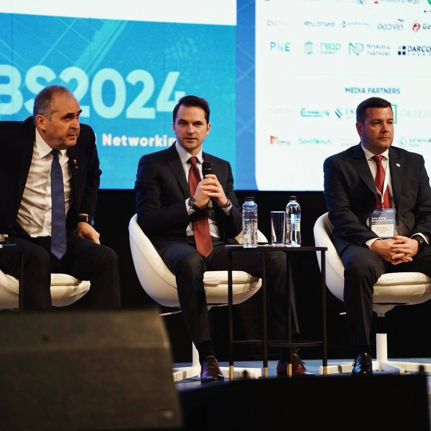 Sebastian Burduja subliniază ”importanţa crucială a investiţiilor în sistemul energetic naţional”: Principala nevoie devine stocarea / Lipsa capacităţii de stocare poate crea echilibrului sistemului energetic