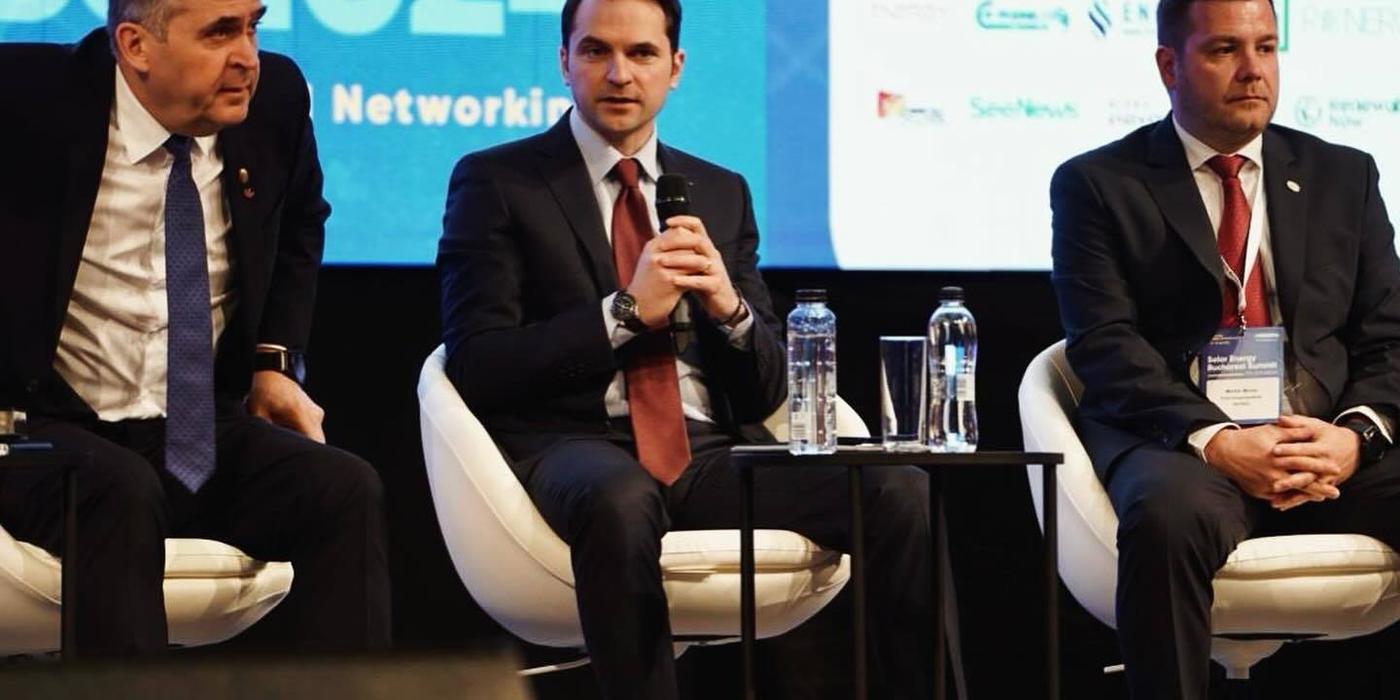 Sebastian Burduja subliniază ”importanţa crucială a investiţiilor în sistemul energetic naţional”: Principala nevoie devine stocarea / Lipsa capacităţii de stocare poate crea echilibrului sistemului energetic