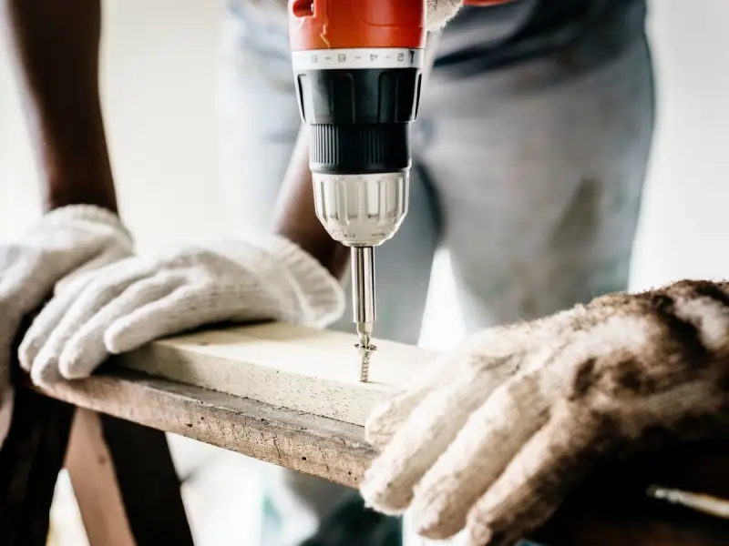 Ce este pneumatica si cum actioneaza diferite scule pneumatice