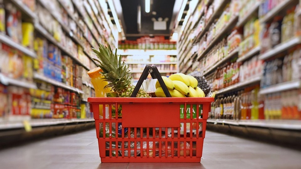 Analiză E-commerce 2026: Strategia de consum a românilor se mută pe "modul prudență". Impact major asupra segmentului non-esențial