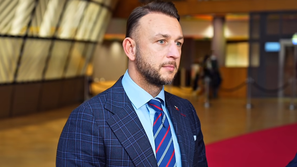 Noul ministru de Interne al Slovaciei bate cu pumnul în masă la Bruxelles și se opune pactului UE privind migrația: Resping acceptarea unor oameni despre care nu știm nimic!