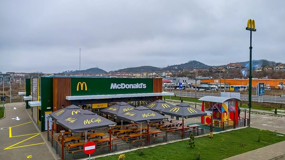McDonald’s a deschis la Mediaș după o investiție de aproape 9 milioane lei