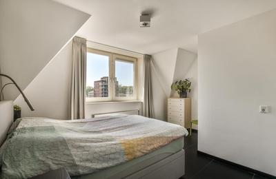 Tendințe și idei pentru amenajarea unui dormitor mic