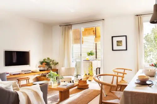 Un camin calduros si primitor amenajat in 65 metri patrati