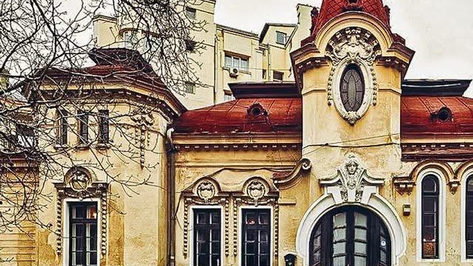 Speranțe pentru salvarea unei clădiri-simbol a Bucureștiului: Casa lui Dinu Lipatti