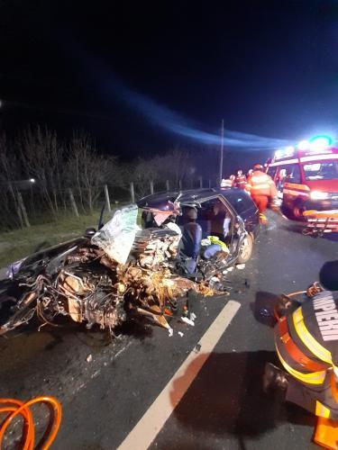 Un accident soldat cu un mort s-a produs luni dimineață pe raza comunei Florești