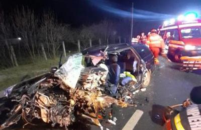 Un accident soldat cu un mort s-a produs luni dimineață pe raza comunei Florești