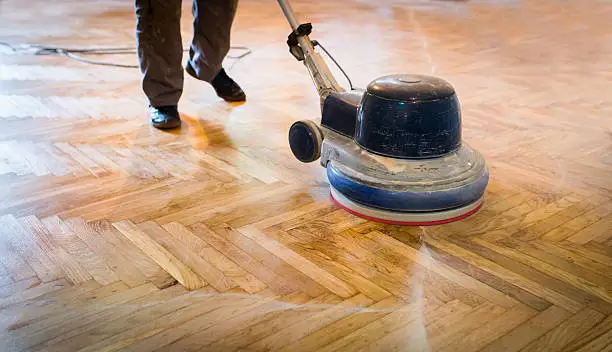 Top 6 Natural Hardwood Floor Cleaning Solutions