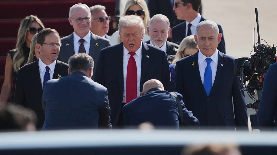 Trump anunță o intenție „personală” legată de ostaticii israelieni eliberați de Hamas / Liderul SUA a ajuns în Israel: ce va face acolo
