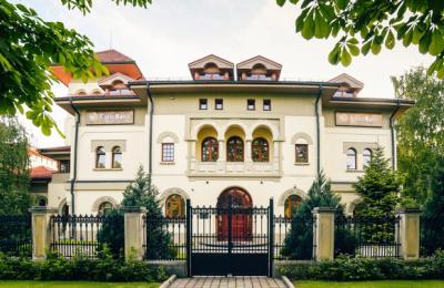 Ministrul de Finanţe: Fuziunea dintre EximBank, în calitate de societate absorbantă, şi Banca Românească, în calitate de societate absorbită, a fost înregistrată oficial la Registrul Comerţului